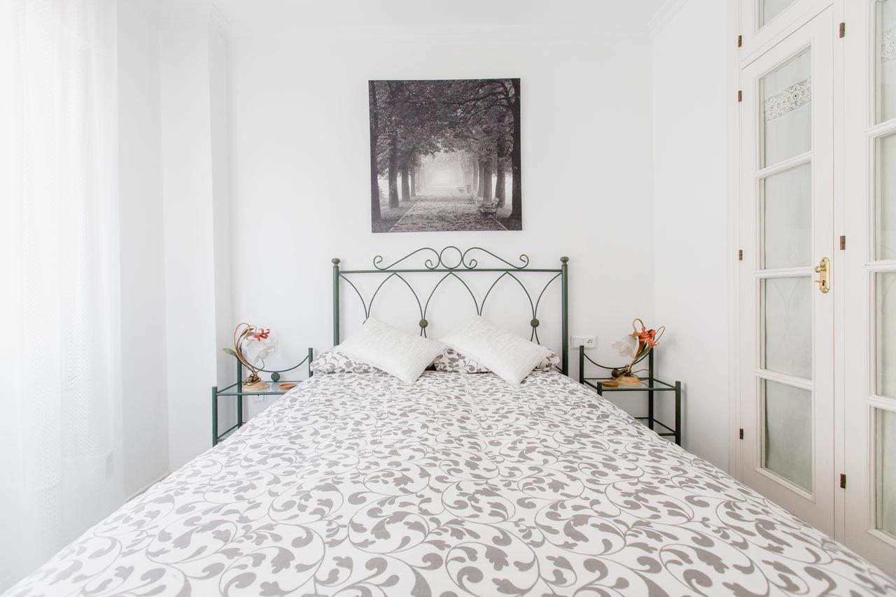 Apartamentos Las Huertas Кадис Екстериор снимка